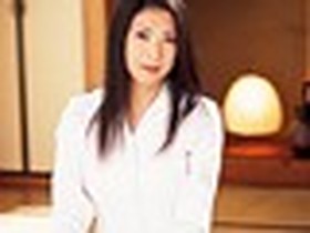 近親相姦 53人の義母が息子のチ○ポに溺れてガマンできない 8時間×2枚組　サンプル画像03